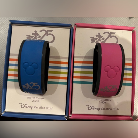 Disney Vacation Club DVC 25th Anniversary Collectible Magicbands